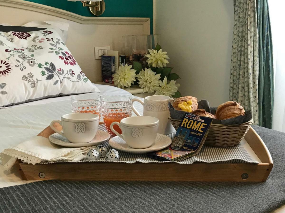 Il Passetto Bed & Breakfast - Rome — Photos 1